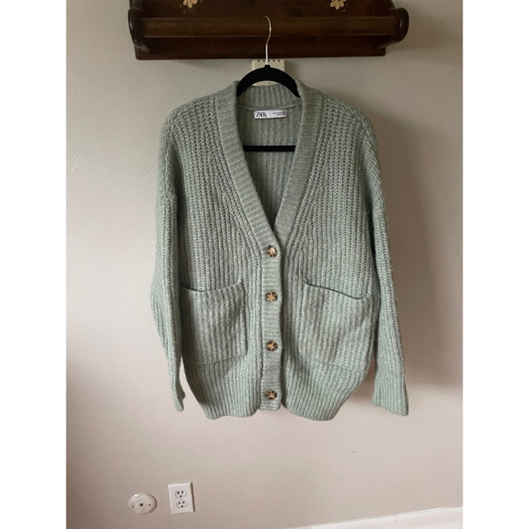 Zara Sweaters - Zara- chunky sweater- seafoam green- button down- size M